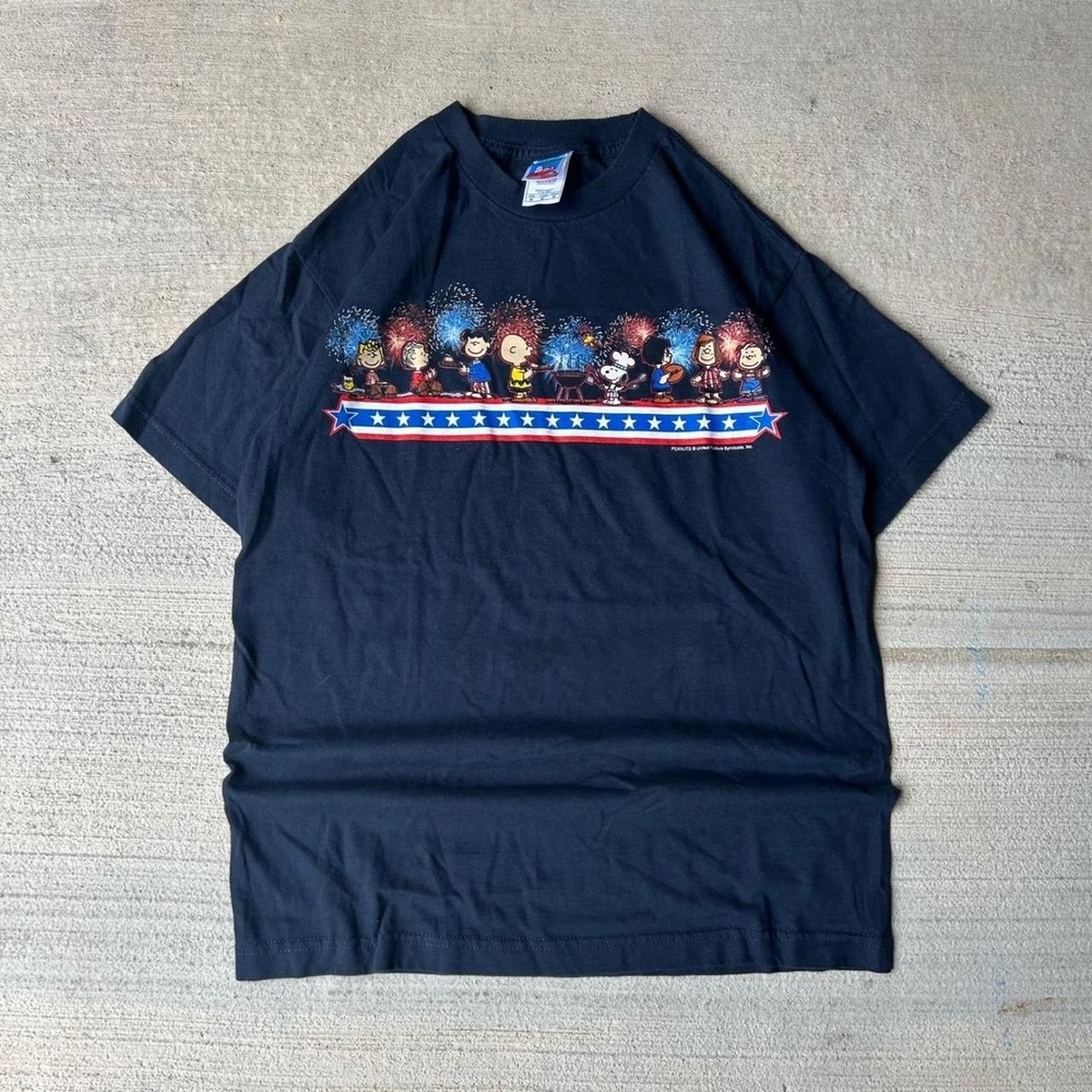 Vintage 2000s Peanuts Snoopy Fireworks BBQ Navy Blue Graphic T-Shirt
